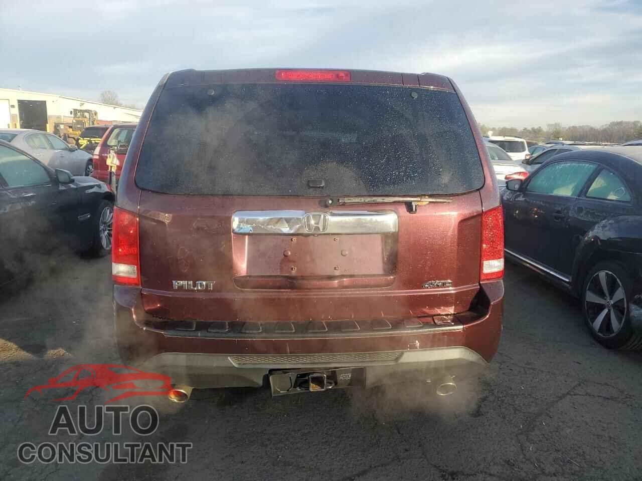 HONDA PILOT 2015 - 5FNYF4H75FB049652