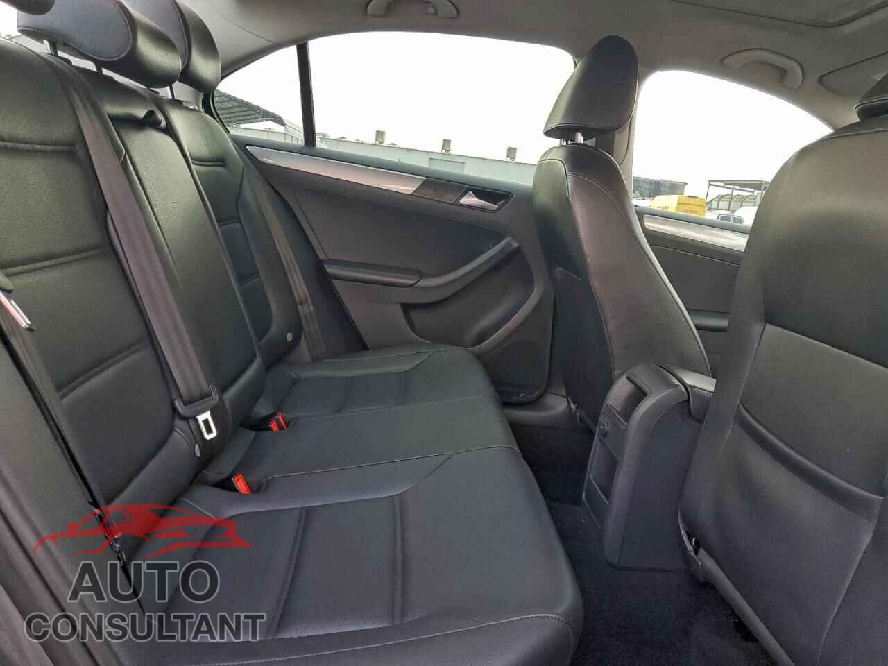 VOLKSWAGEN JETTA 2017 - 3VWDB7AJ4HM205564