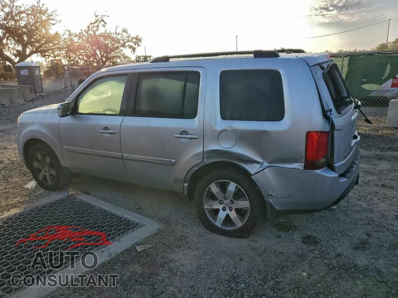 HONDA PILOT 2013 - 5FNYF3H98DB019103