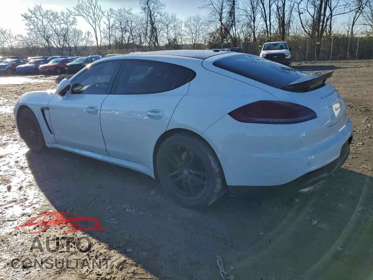 PORSCHE PANAMERA 2015 - WP0AA2A75FL007168