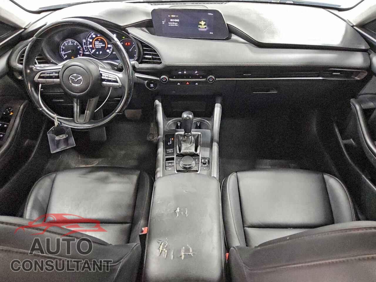 MAZDA 3 2021 - JM1BPABL6M1302054