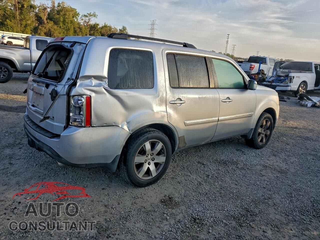 HONDA PILOT 2013 - 5FNYF3H98DB019103