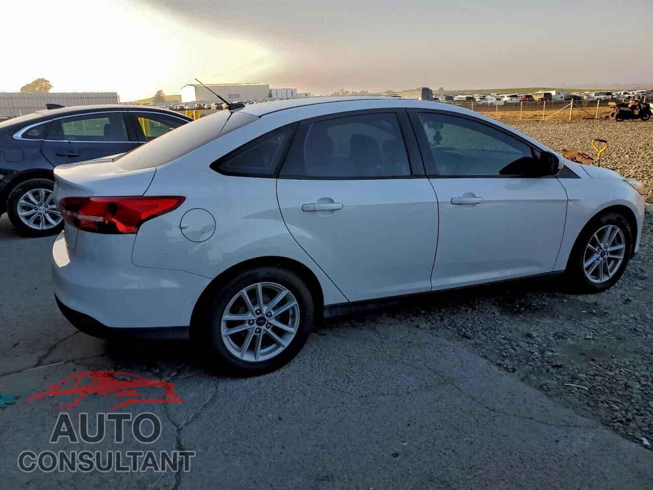FORD FOCUS 2017 - 1FADP3F23HL224144