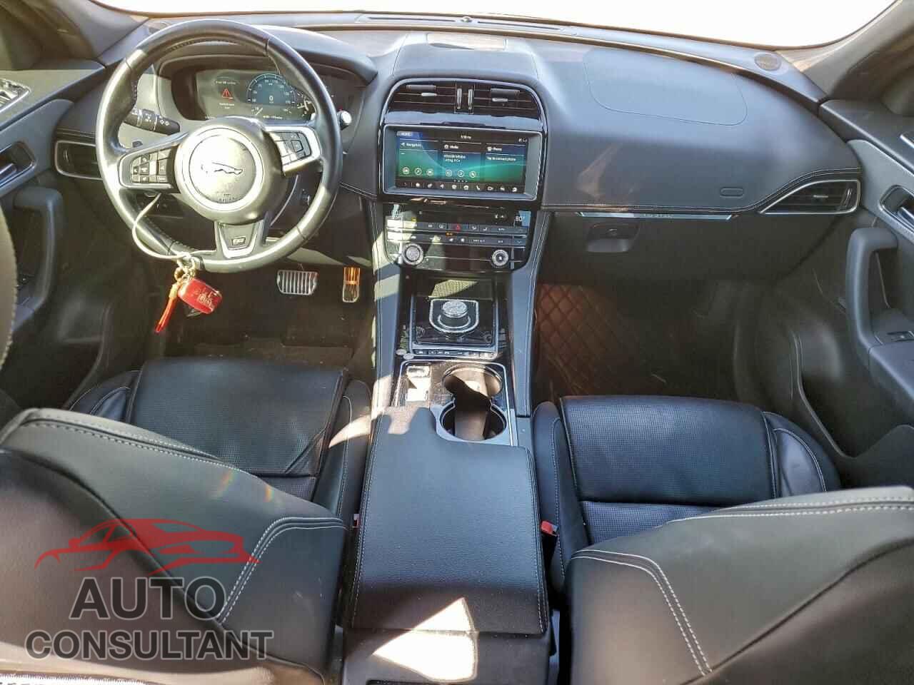 JAGUAR F-PACE 2017 - SADCM2BV7HA098203