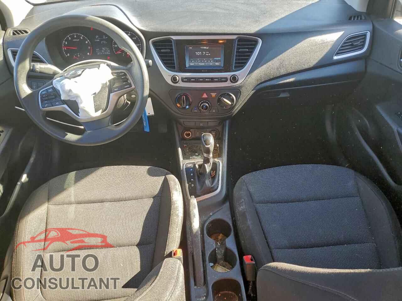 HYUNDAI ACCENT 2021 - 3KPC24A60ME132612