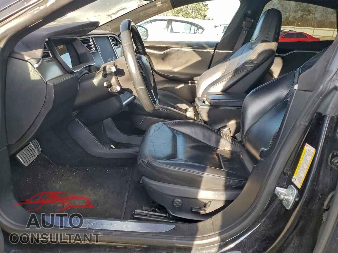 TESLA MODEL S 2015 - 5YJSA1E44FF110972