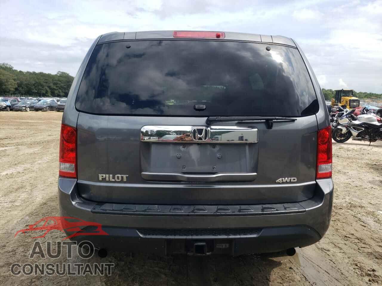 HONDA PILOT 2013 - 5FNYF4H28DB044317