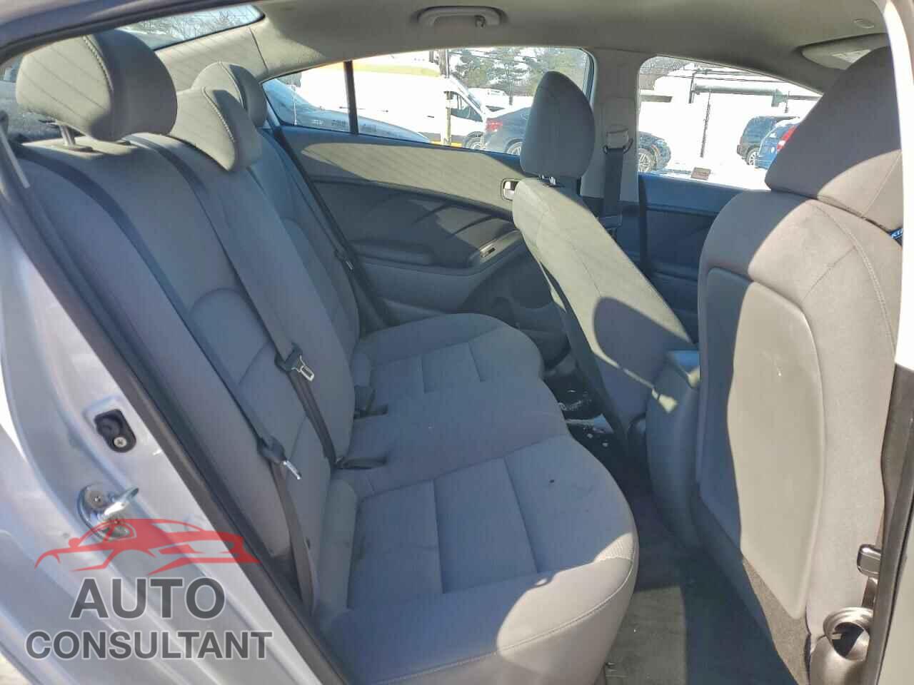 KIA FORTE 2017 - 3KPFK4A77HE158975