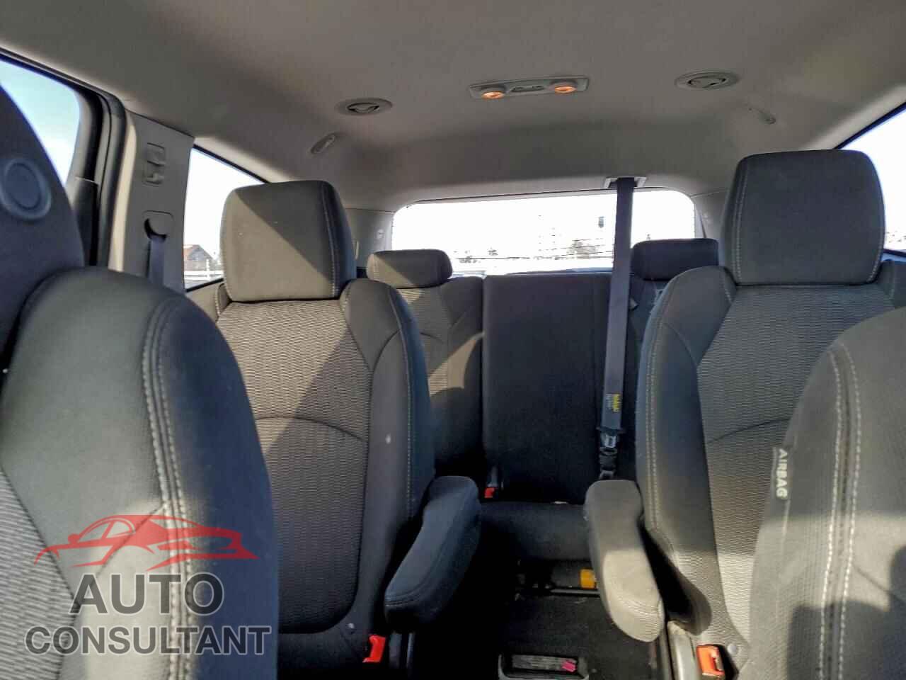 CHEVROLET TRAVERSE 2013 - 1GNKRGKD6DJ104779