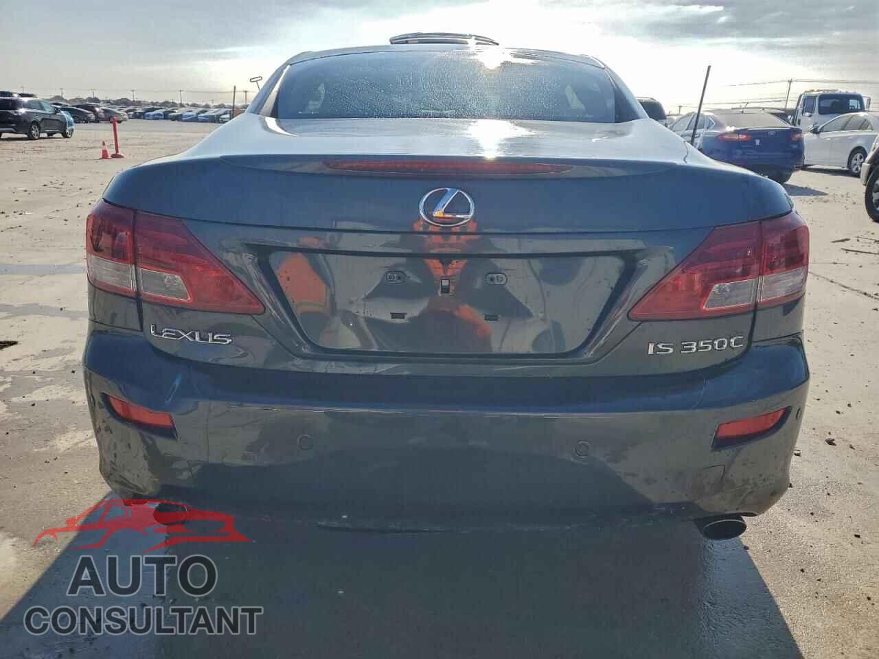 LEXUS IS 2010 - JTHFE2C22A2503828