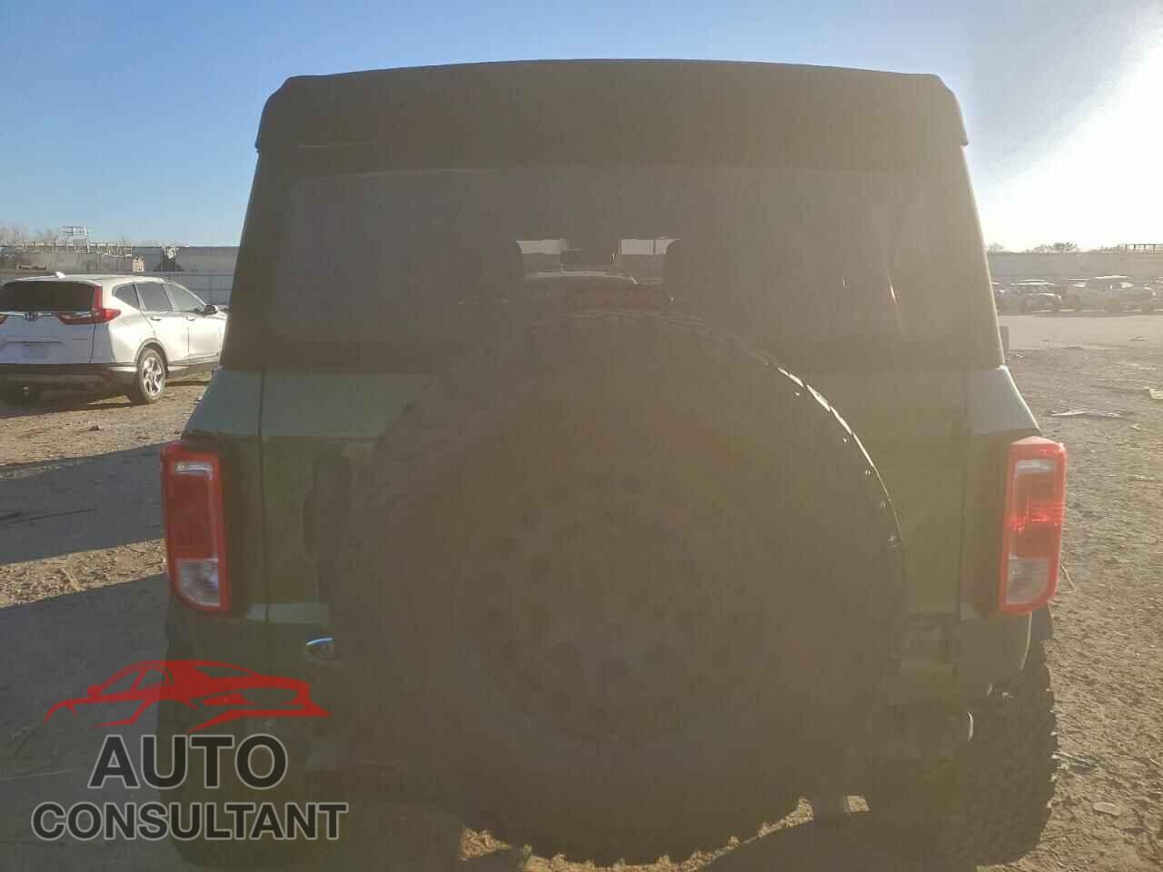FORD BRONCO 2023 - 1FMEE5DH2PLB38695