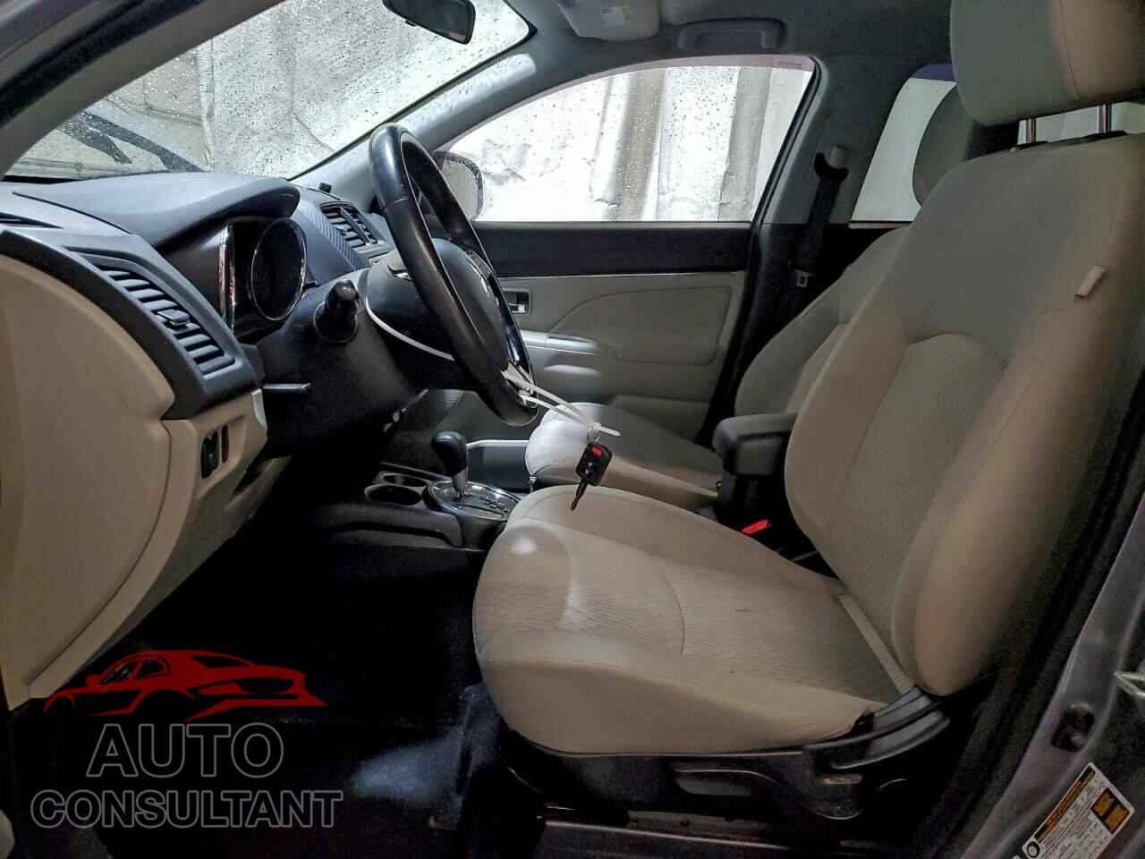 MITSUBISHI OUTLANDER 2017 - JA4AR3AU9HZ055965