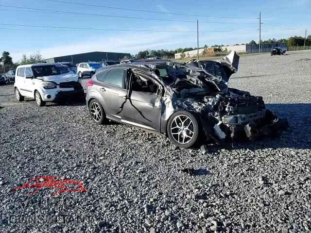 FORD FOCUS 2017 - 1FADP3M29HL305801