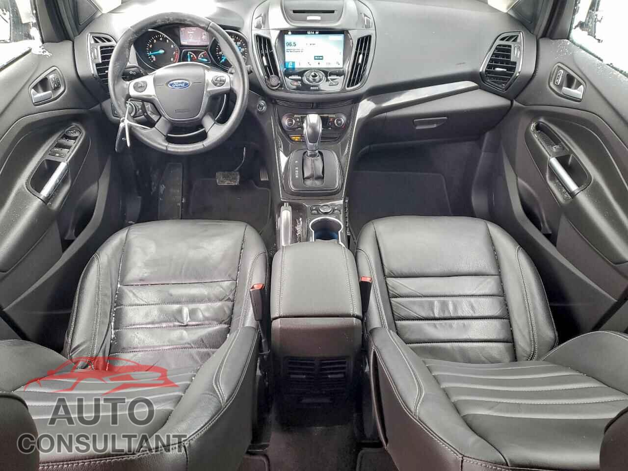 FORD ESCAPE 2016 - 1FMCU9J92GUC04672