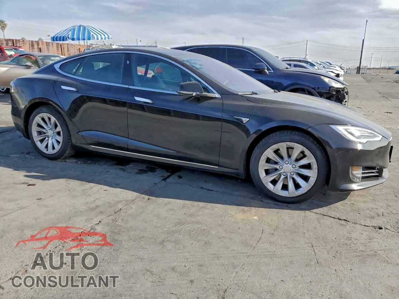 TESLA MODEL S 2019 - 5YJSA1E23KF302201
