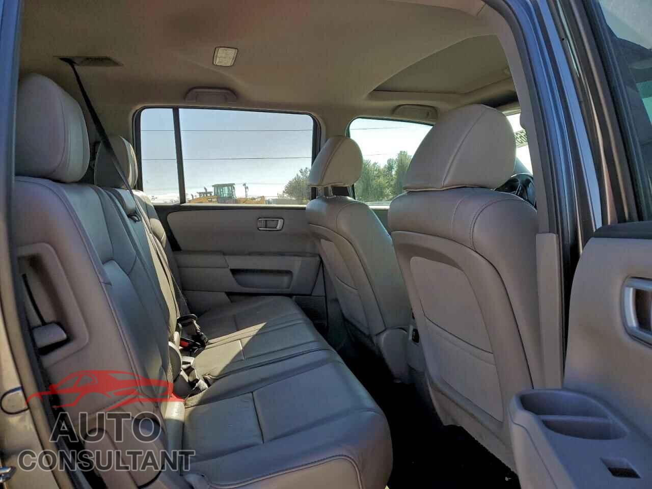 HONDA PILOT 2013 - 5FNYF3H55DB028189