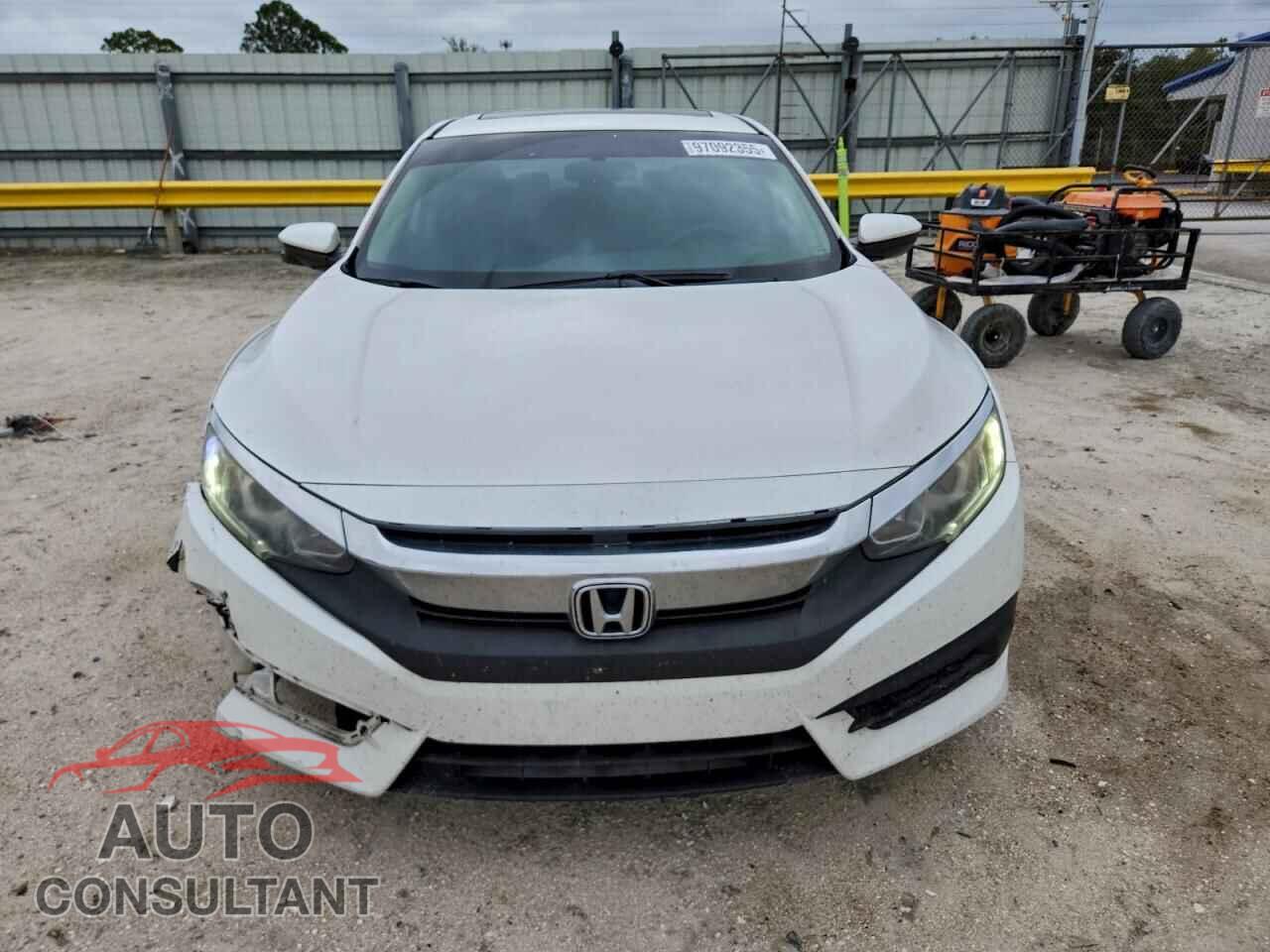 HONDA CIVIC 2018 - 19XFC2F71JE032188