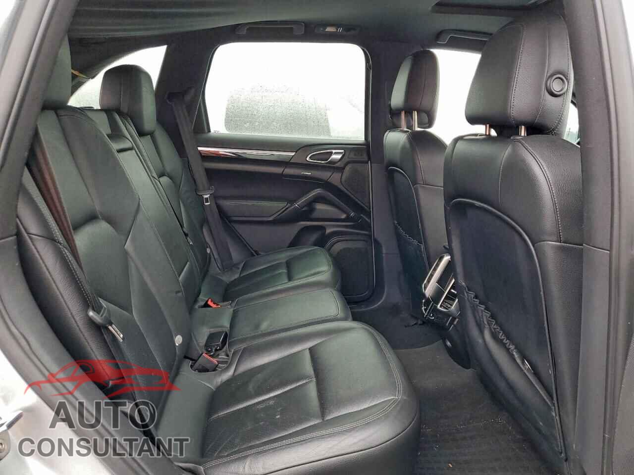 PORSCHE CAYENNE 2011 - WP1AB2A2XBLA48759