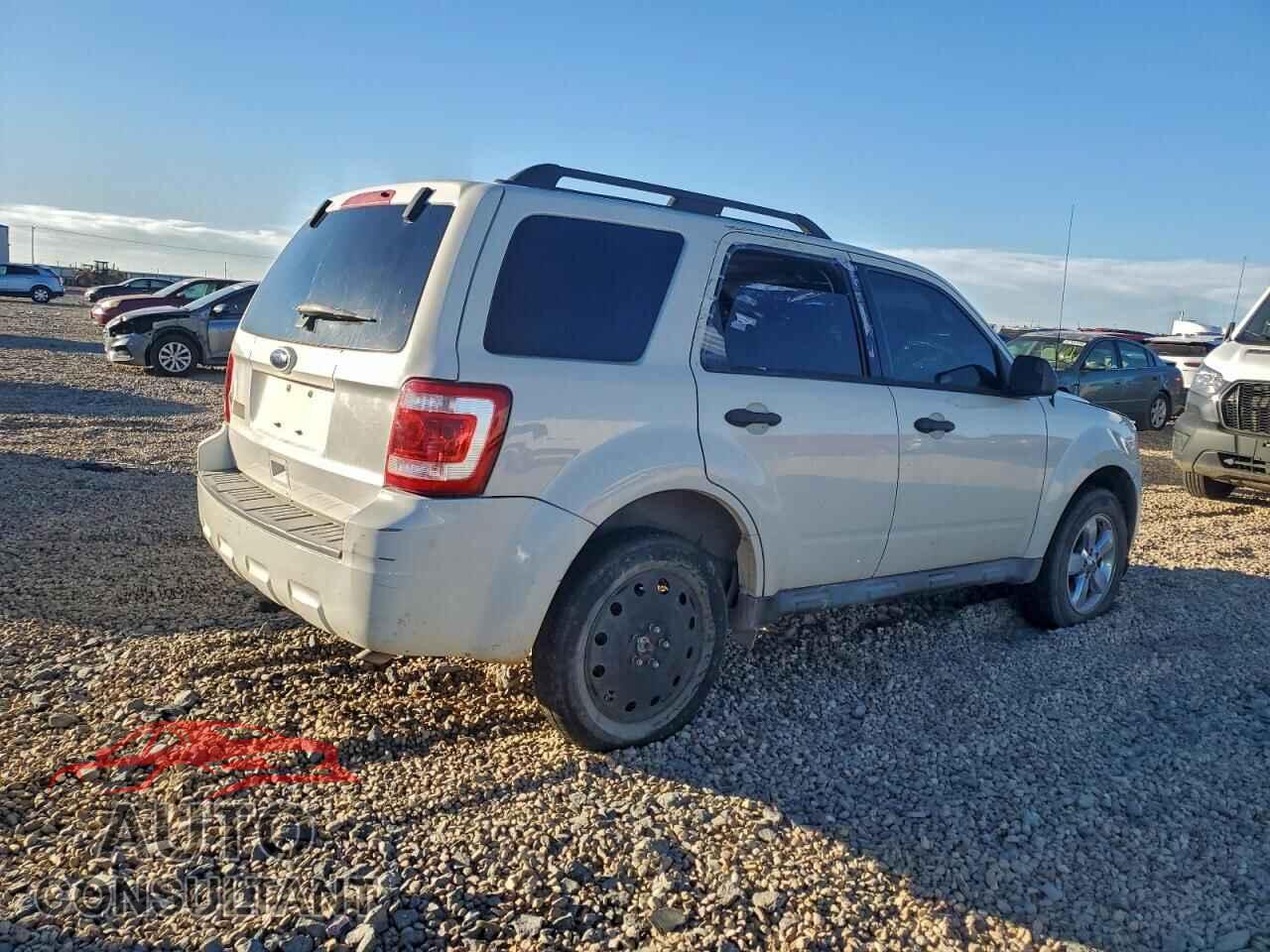 FORD ESCAPE 2010 - 1FMCU9D76AKA72481