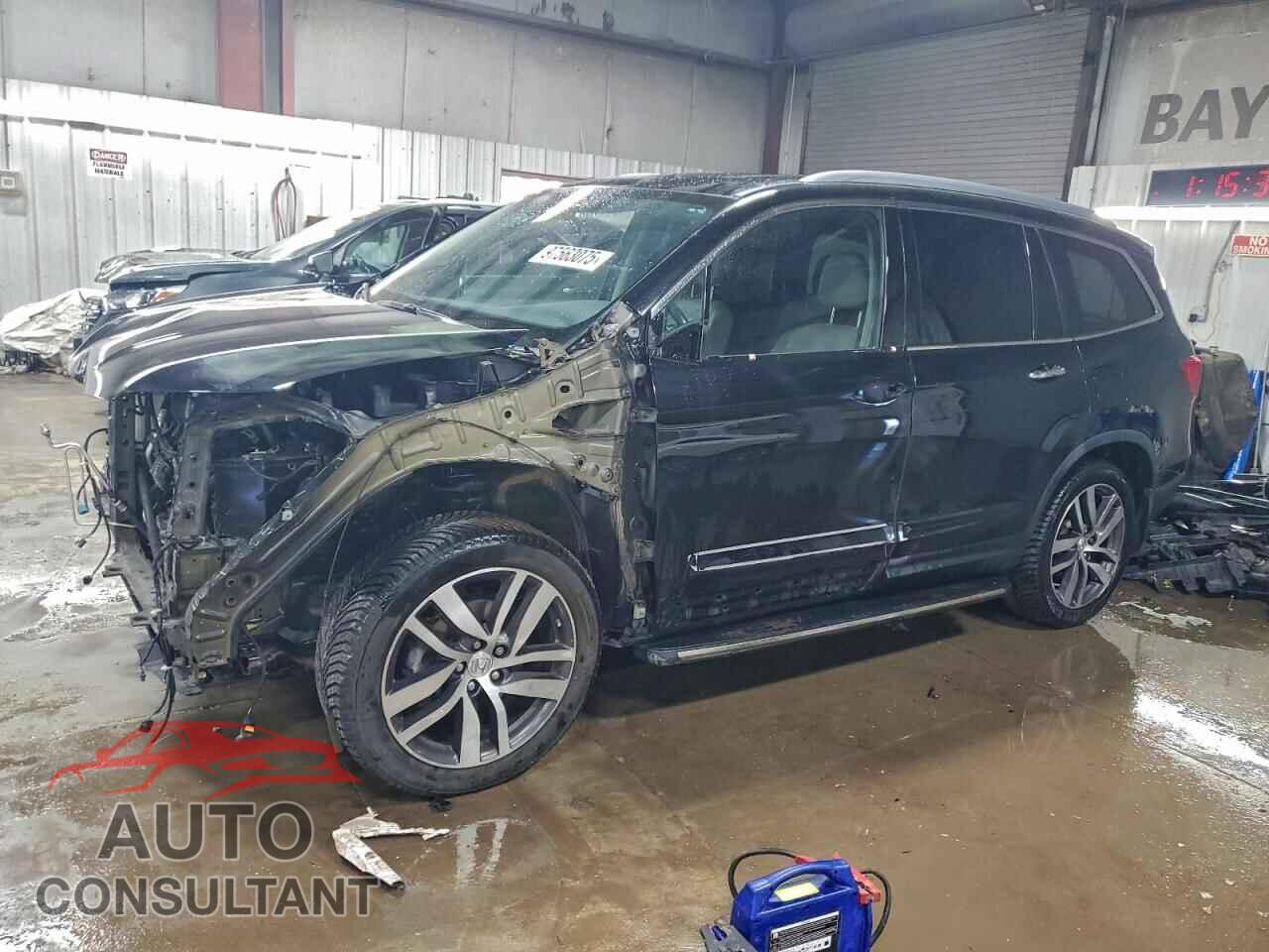 HONDA PILOT 2016 - 5FNYF6H97GB123779