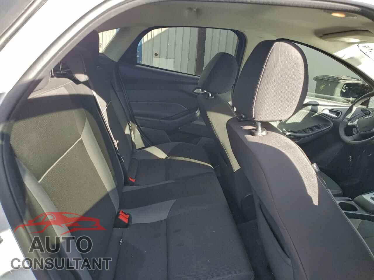 FORD FOCUS 2013 - 1FADP3F26DL373366