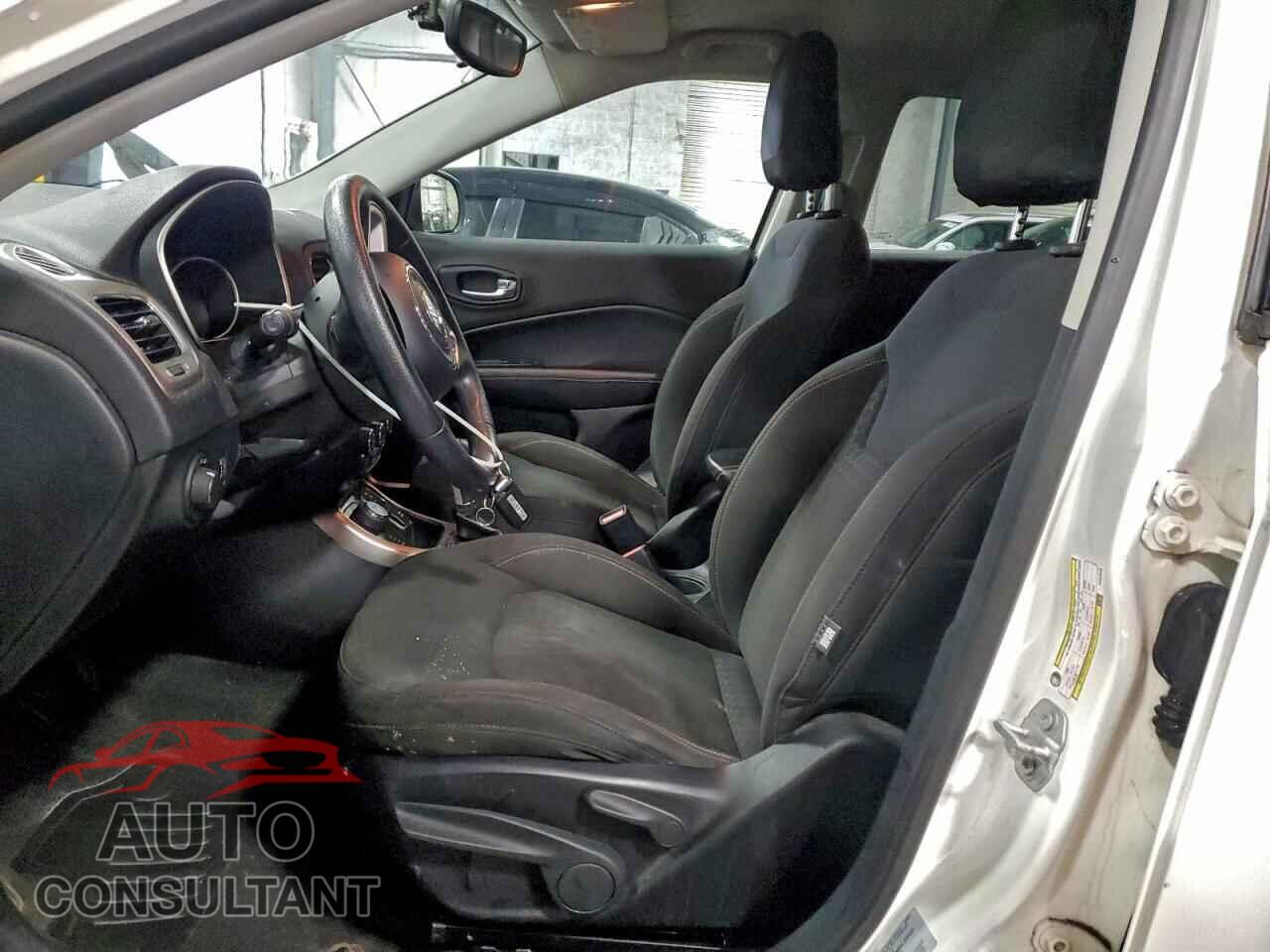 JEEP COMPASS 2017 - 3C4NJDAB3HT597010