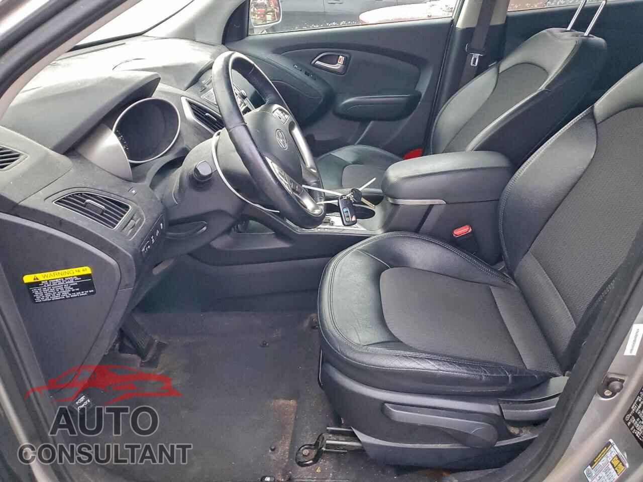 HYUNDAI TUCSON 2013 - KM8JUCAC8DU557929