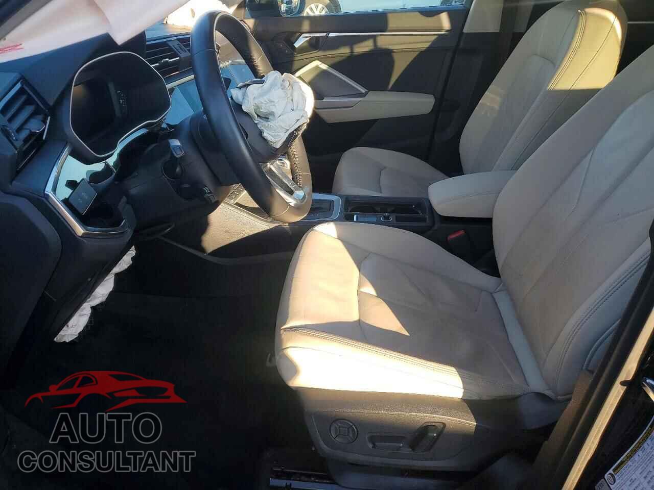 AUDI Q3 2020 - WA1EECF36L1034012