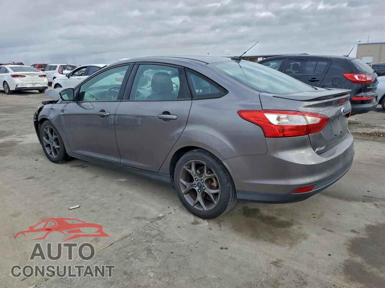 FORD FOCUS 2013 - 1FADP3F2XDL146052