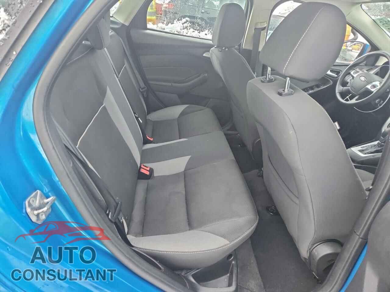 FORD FOCUS 2014 - 1FADP3F29EL315690