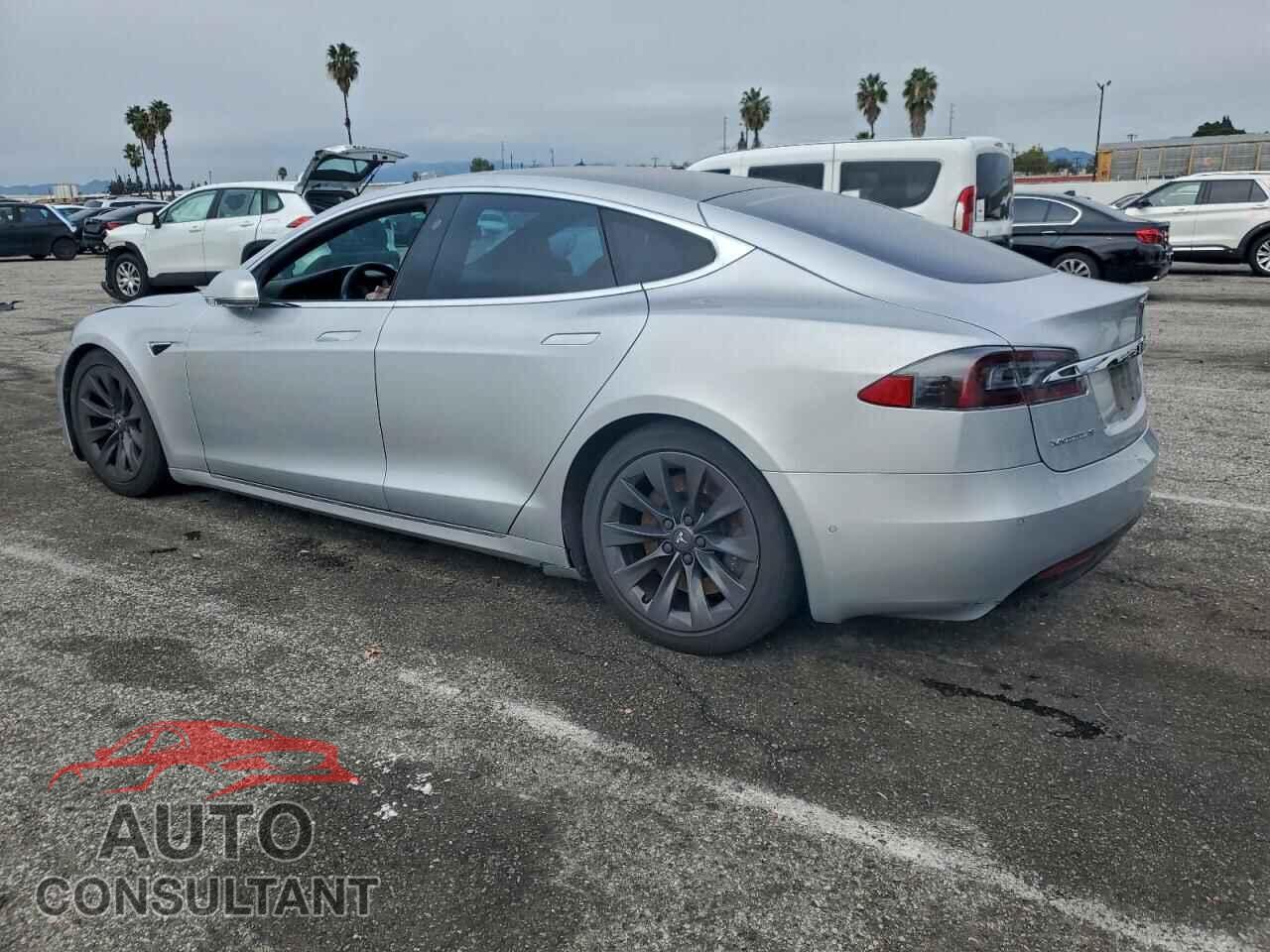 TESLA MODEL S 2018 - 5YJSA1E20JF270399