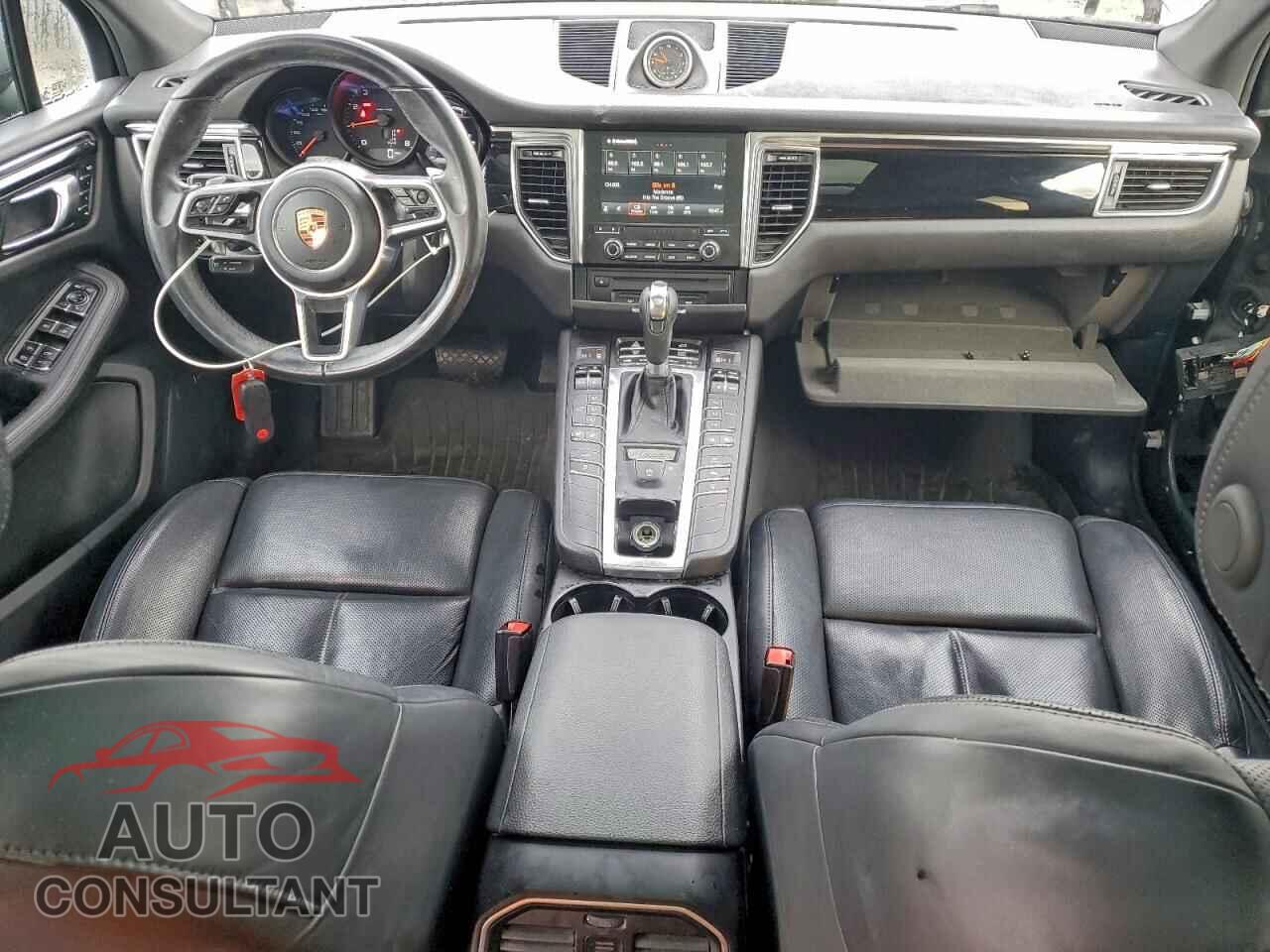 PORSCHE MACAN 2018 - WP1AA2A52JLB16547