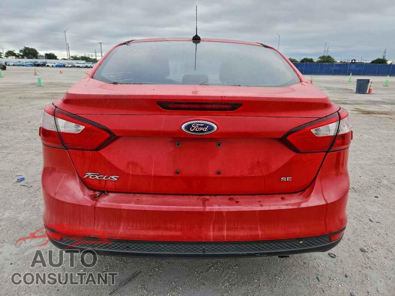 FORD FOCUS 2012 - 1FAHP3F22CL358654