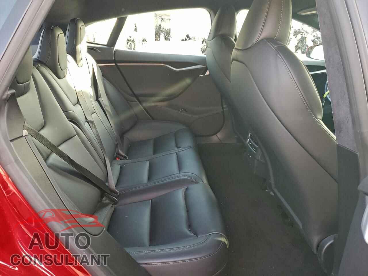 TESLA MODEL S 2020 - 5YJSA1E25LF366158