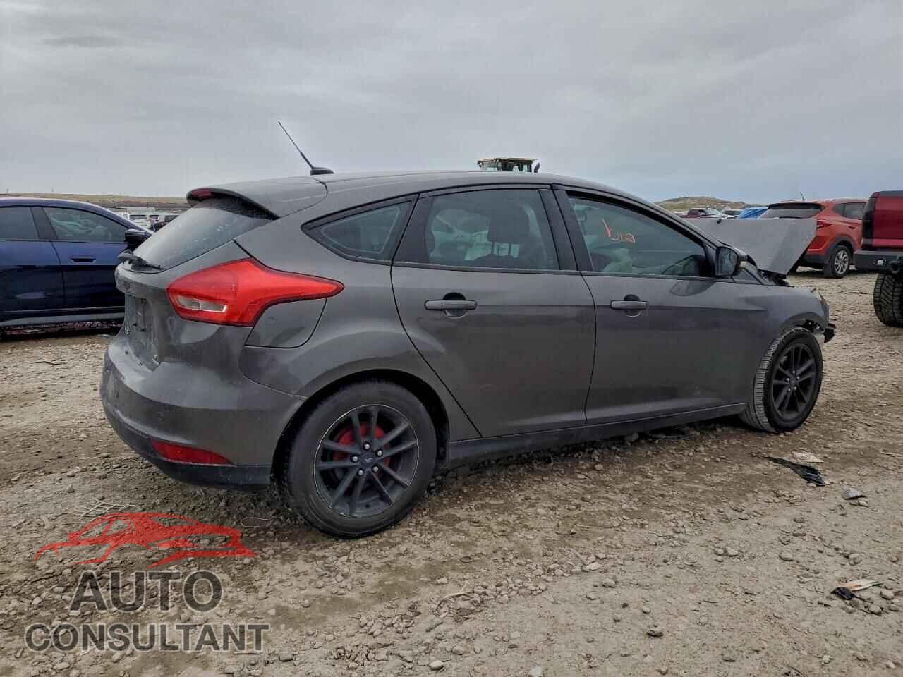 FORD FOCUS 2015 - 1FADP3K29FL385391