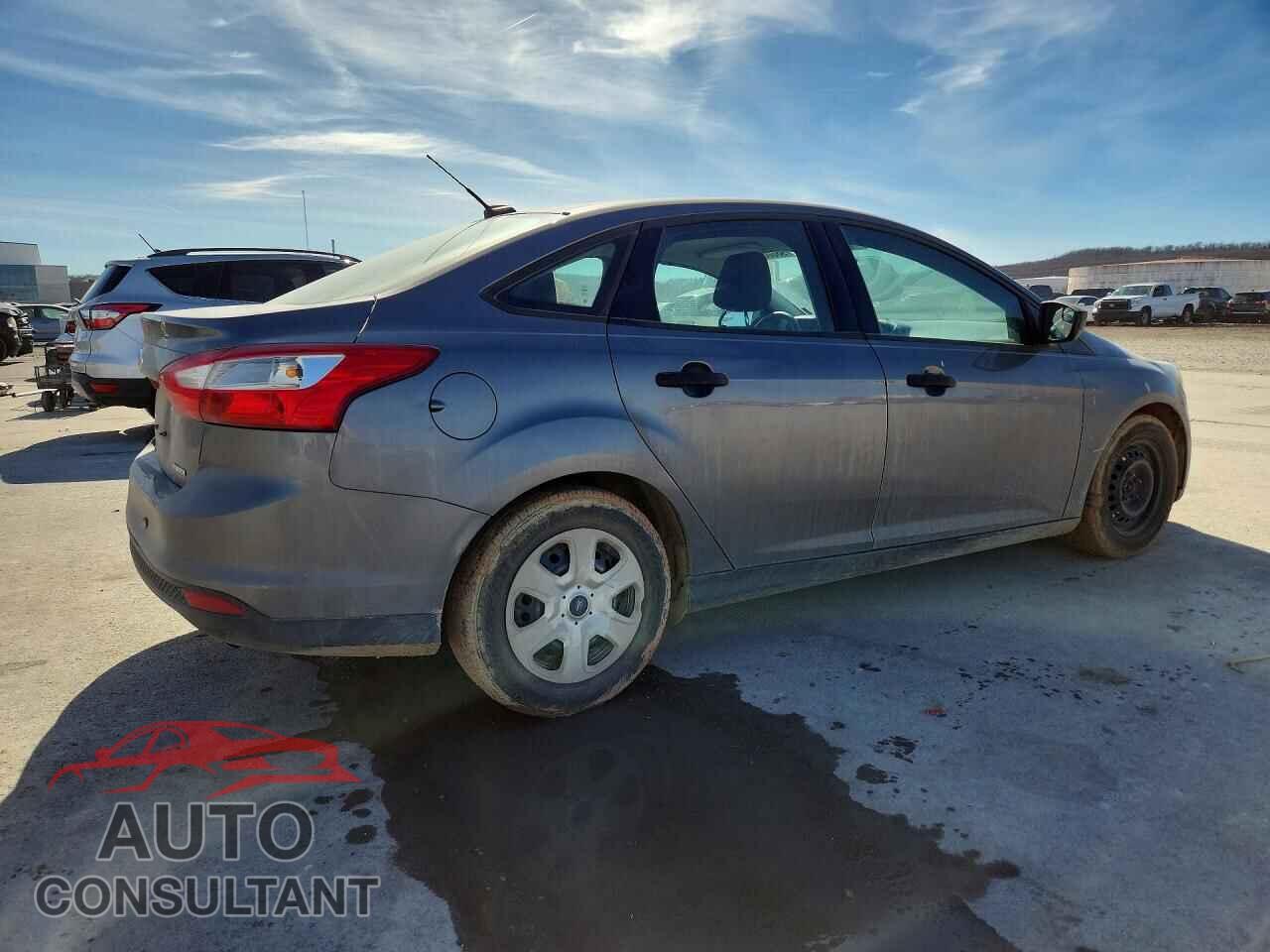 FORD FOCUS 2013 - 1FADP3E24DL373271