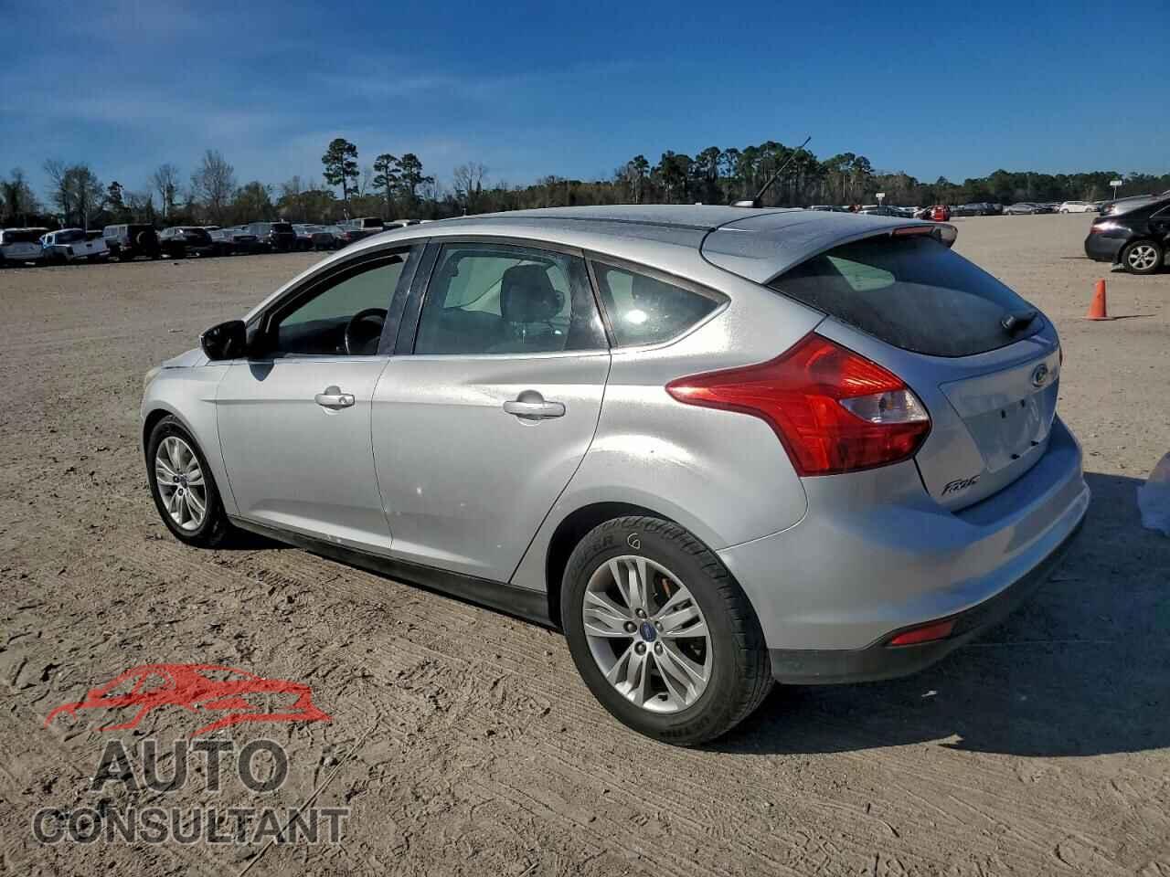 FORD FOCUS 2012 - 1FAHP3M24CL252516