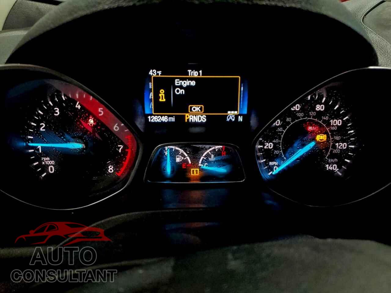FORD ESCAPE 2017 - 1FMCU0JD1HUD83644