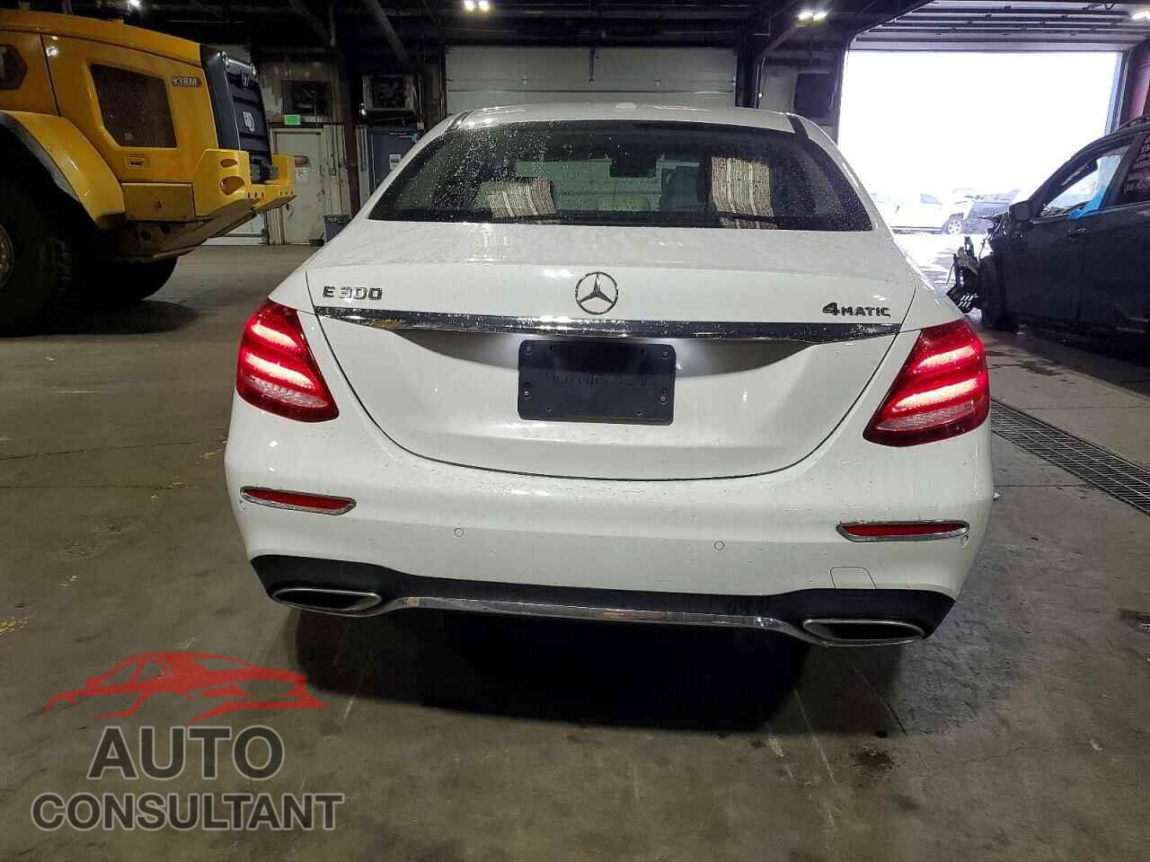 MERCEDES-BENZ E-CLASS 2018 - WDDZF4KB3JA311340