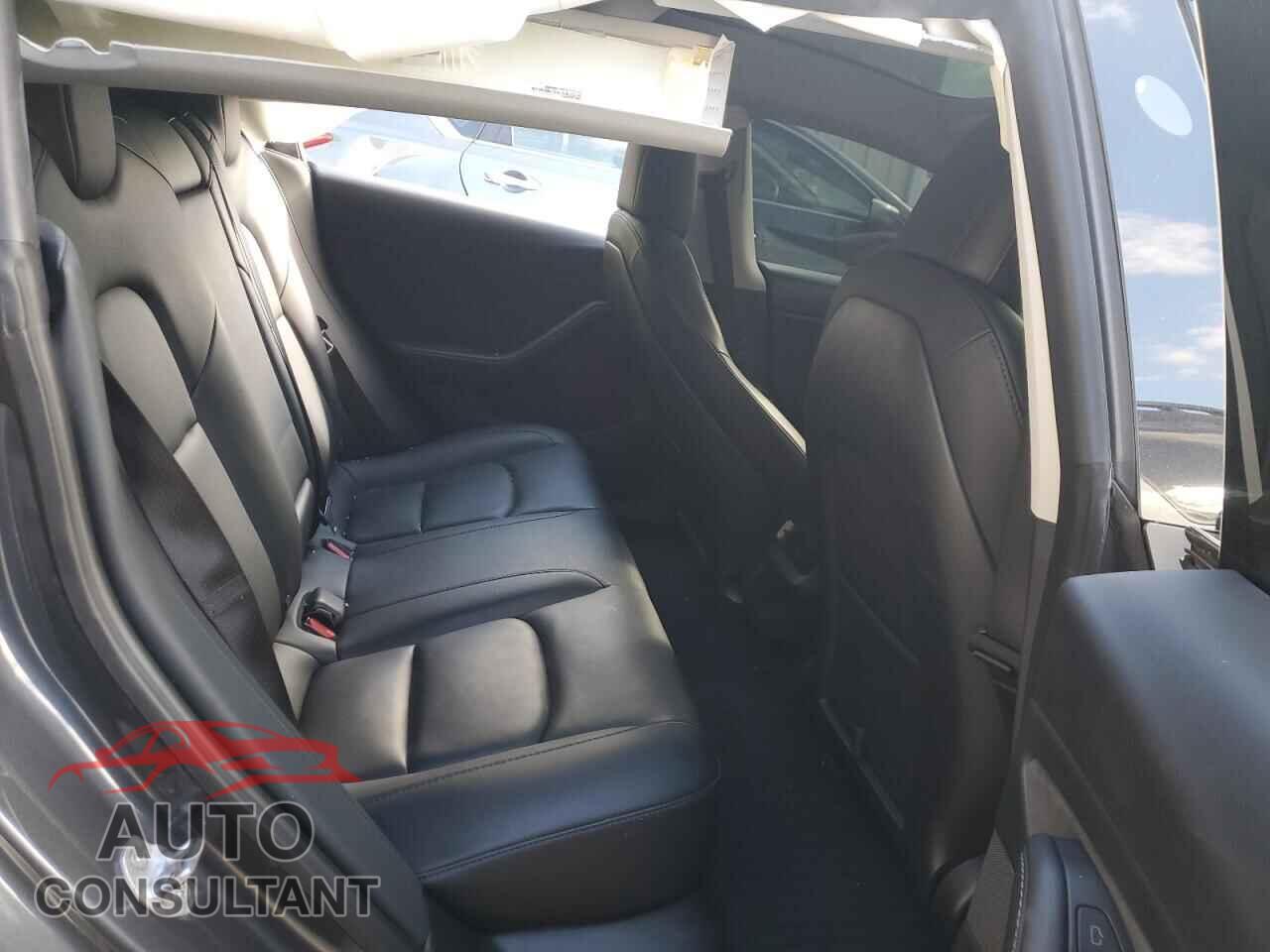 TESLA MODEL 3 2021 - 5YJ3E1EB0MF924444
