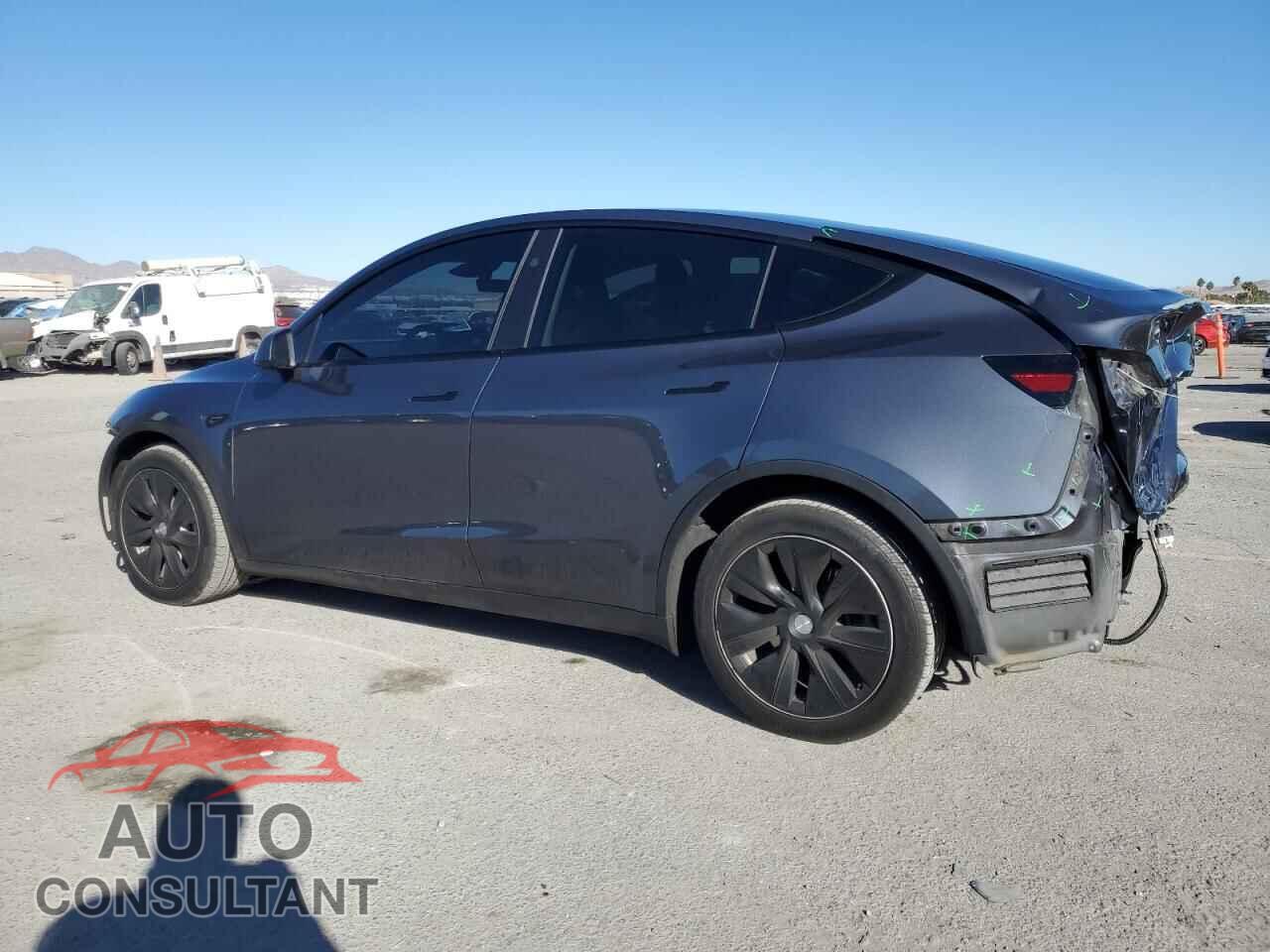 TESLA MODEL Y 2023 - 7SAYGDEE6PF929327