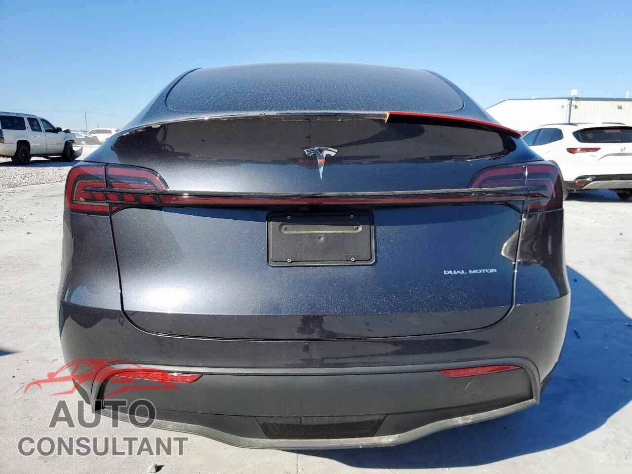 TESLA MODEL Y 2024 - 7SAYGDEEXRA242562