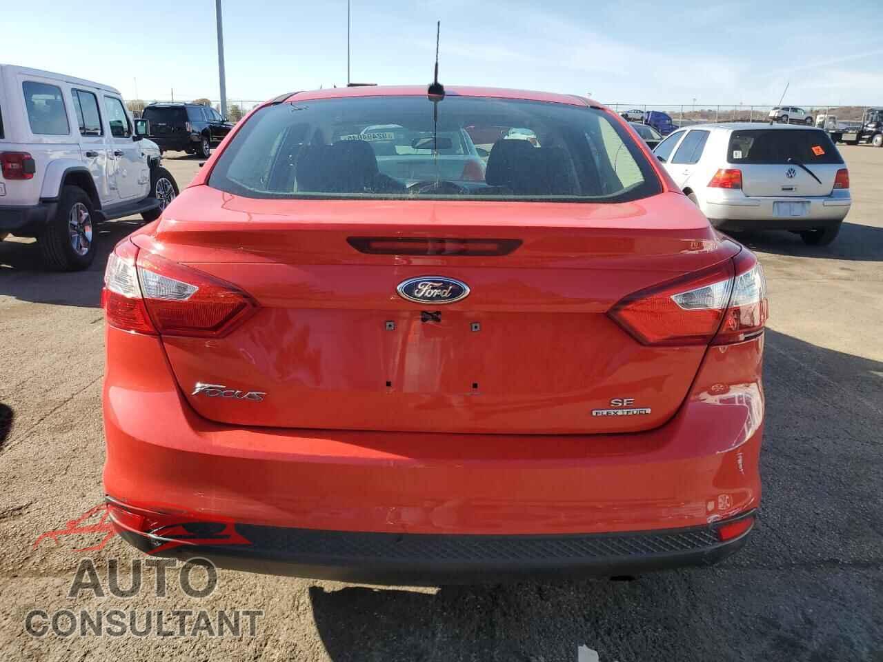 FORD FOCUS 2014 - 1FADP3F29EL317620