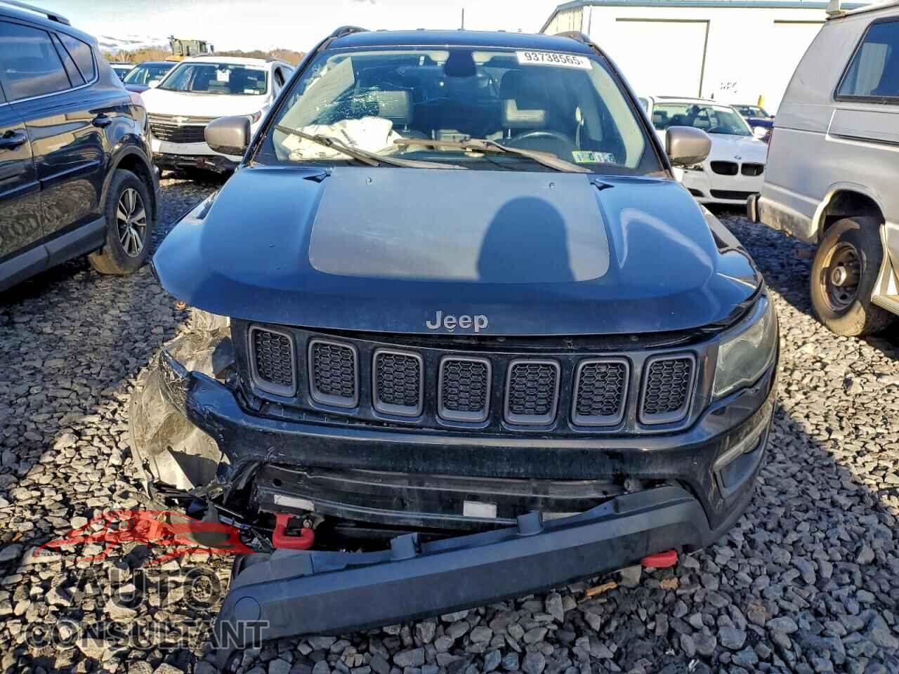 JEEP COMPASS 2017 - 3C4NJDDB2HT633541