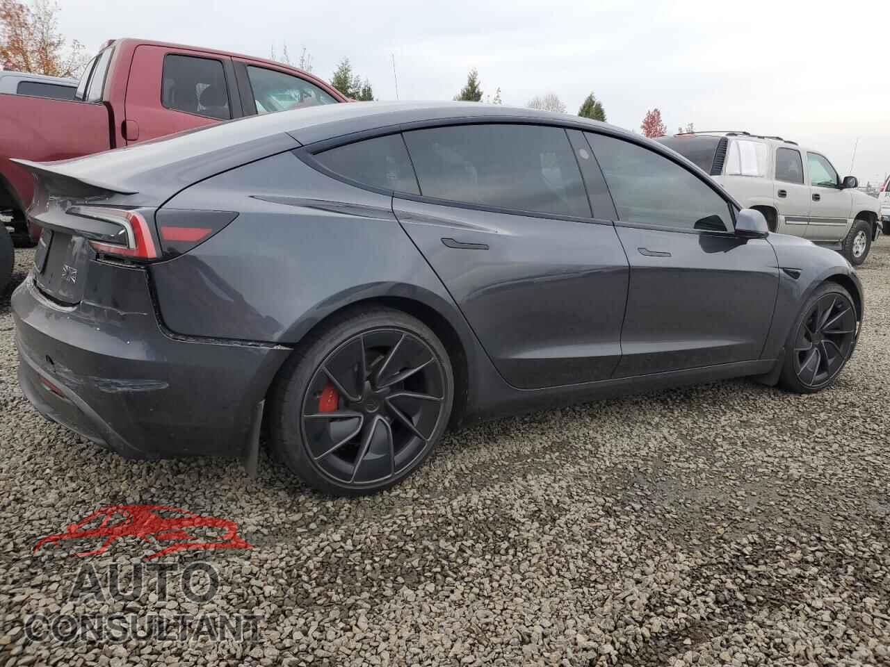 TESLA MODEL 3 2024 - 5YJ3E1ET4RF880819