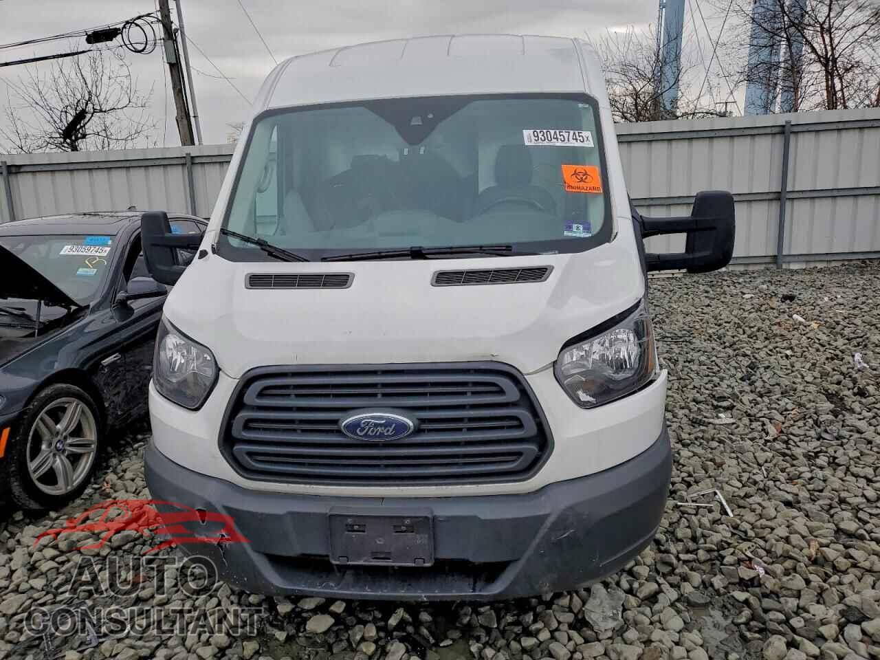 FORD TRANSIT 2017 - 1FTYR2CM6HKA09532