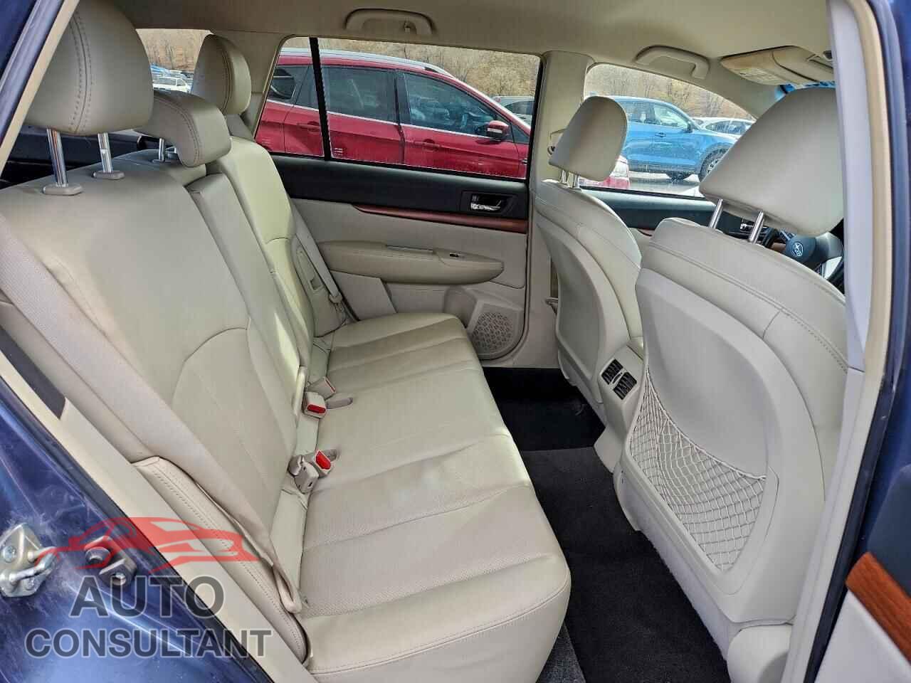 SUBARU OUTBACK 2013 - 4S4BRCJC8D3296538
