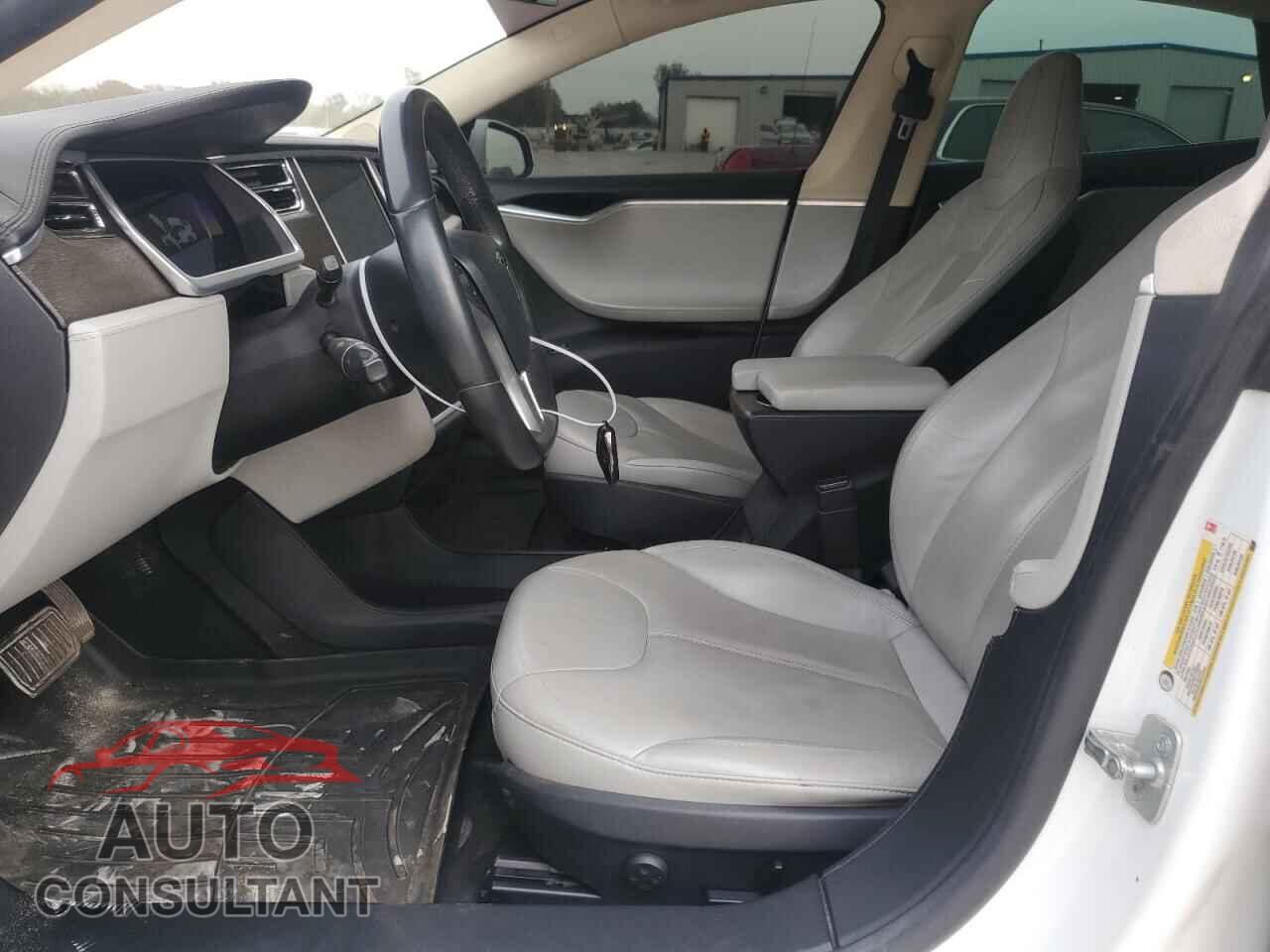 TESLA MODEL S 2013 - 5YJSA1BC2DFP10222
