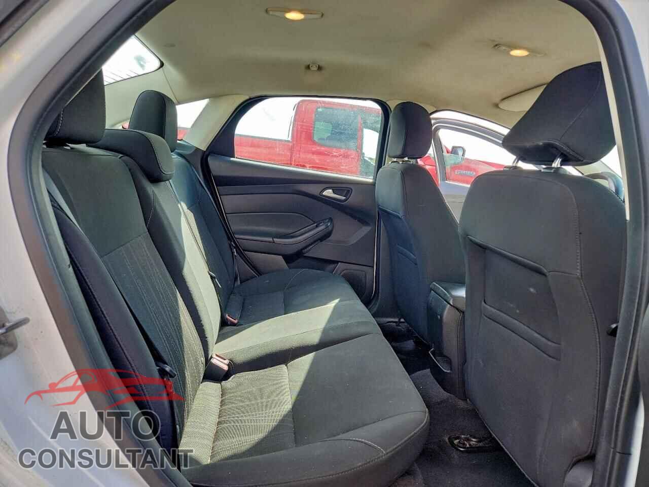 FORD FOCUS 2016 - 1FADP3F20GL296692