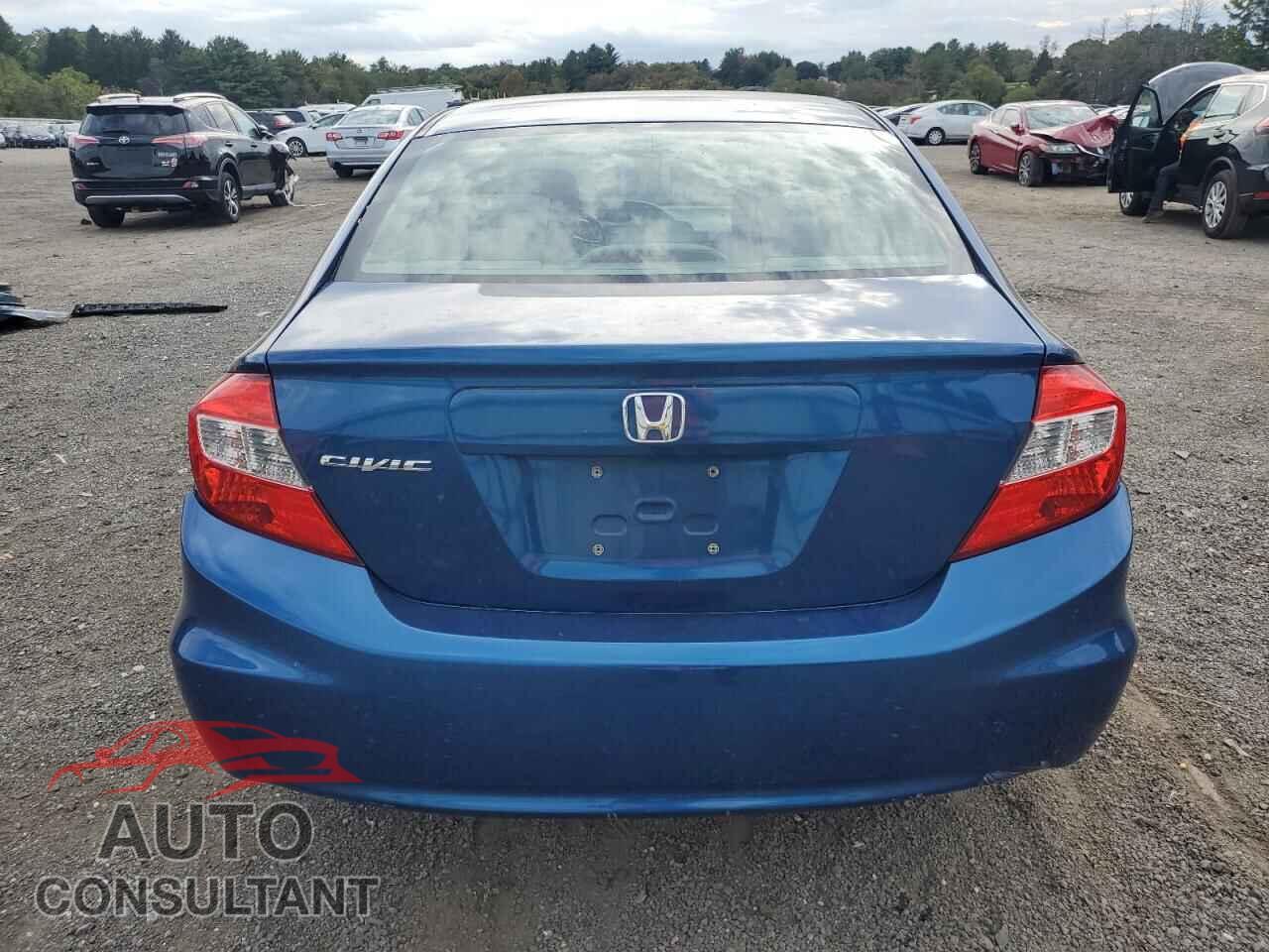 HONDA CIVIC 2012 - 2HGFB2F53CH505115